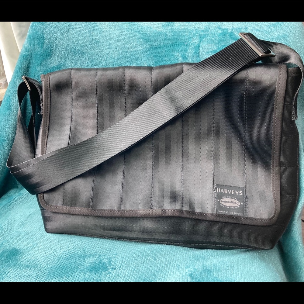 Harvey’s Seatbelt Messenger/Laptop bag